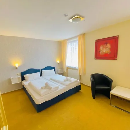 Grimm Hotel *