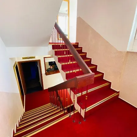 Grimm Hotel